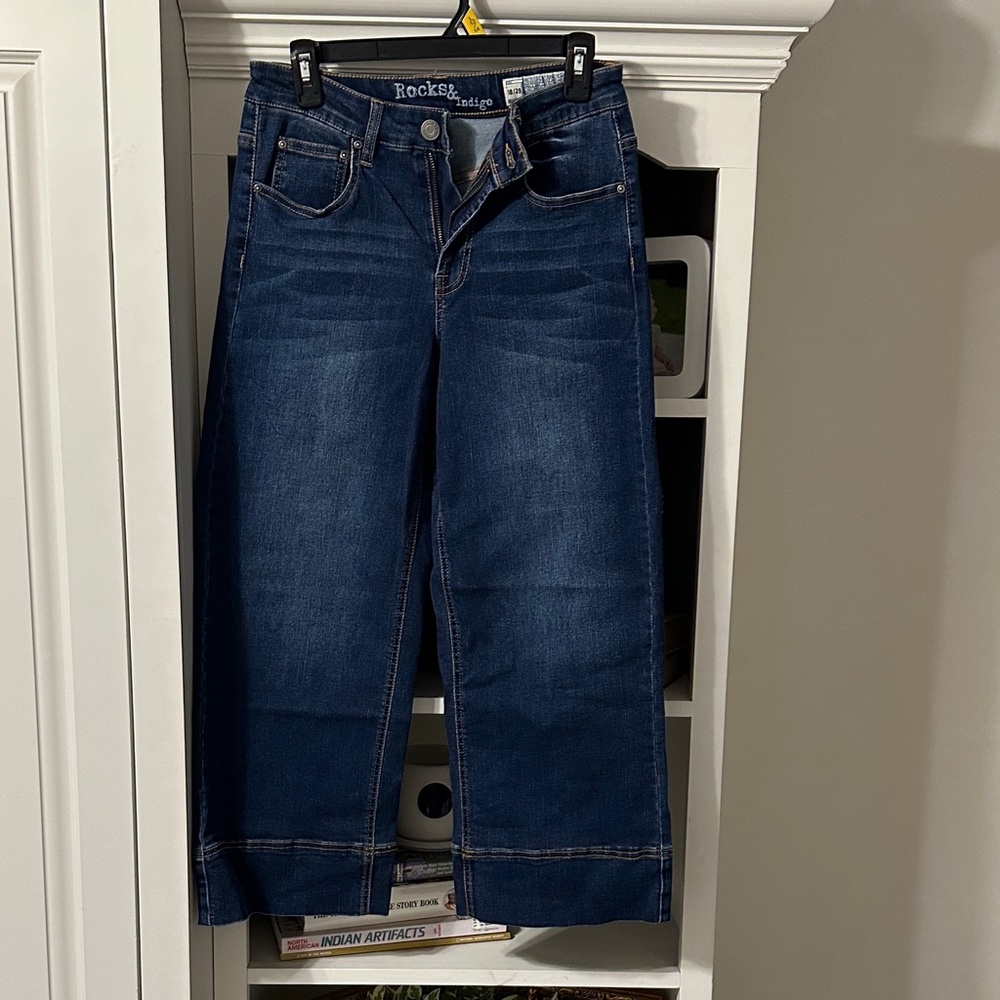 Rocks & Indigo Women’s  Dark Blue cropped Relaxed Jeans